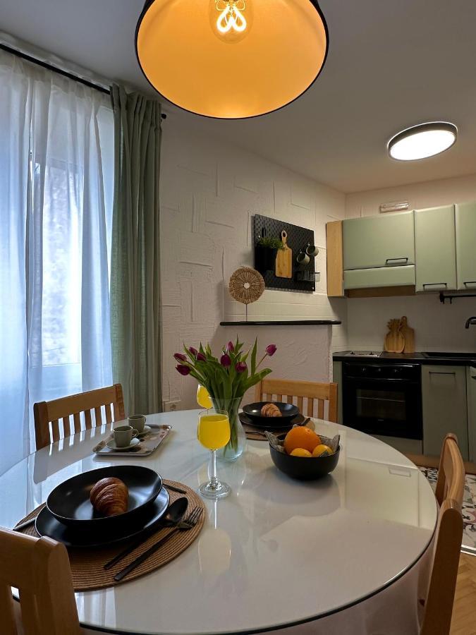 Apartment Erin Center - New Renovated Ровінь Екстер'єр фото