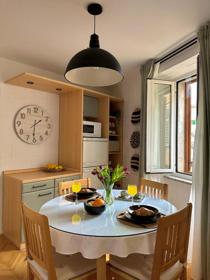 Apartment Erin Center - New Renovated Ровінь Екстер'єр фото